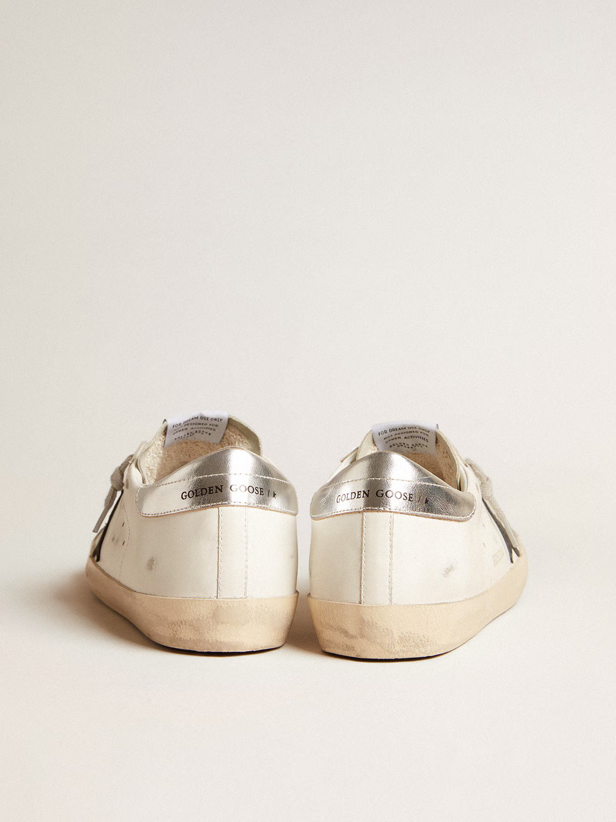 Super-Star homme en cuir blanc avec étoile en cuir nubuck noir et contrefort en cuir lamé argenté