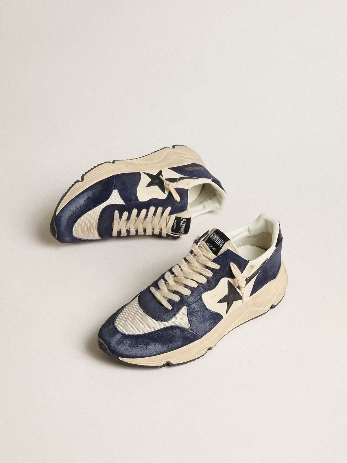 Running Sole pour homme en cuir nappa noir et beige avec étoile et contrefort noirs