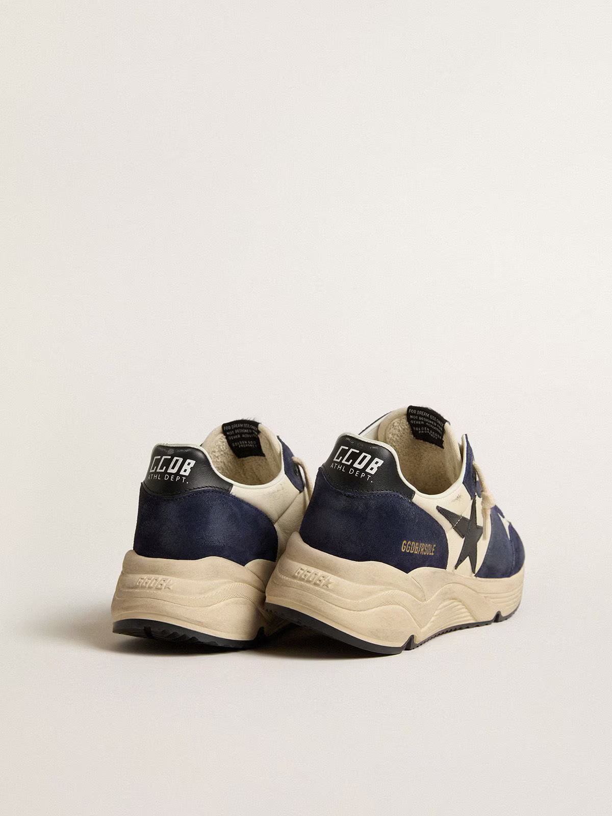 Running Sole pour homme en cuir nappa noir et beige avec étoile et contrefort noirs